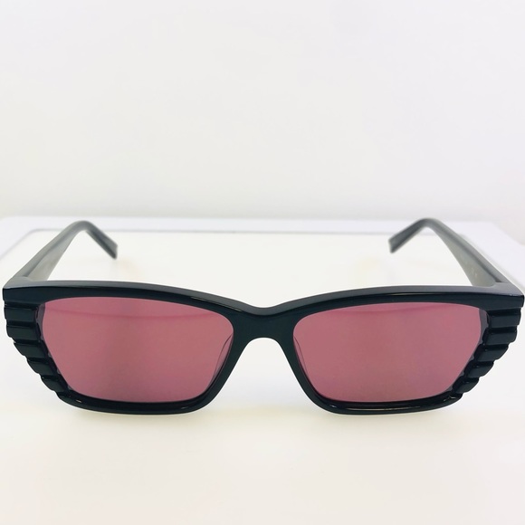 Women’s Kendall and Kylie Fashion Sunglasses - Picture 4 of 7